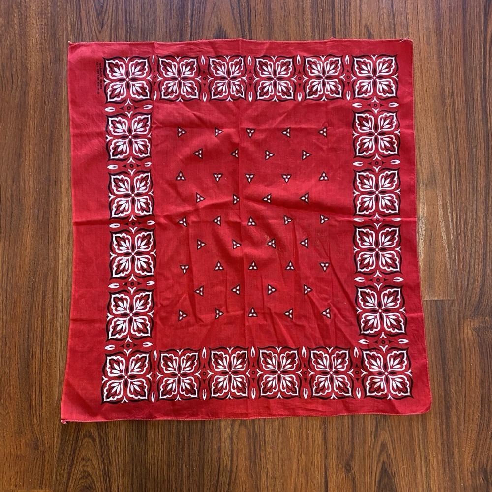 Vintage Wash Fast Bandana Handkerchief Red 40s 50s USA 22 x 20